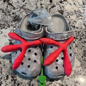 NWT Staple Sidewalk Luxe Clogs